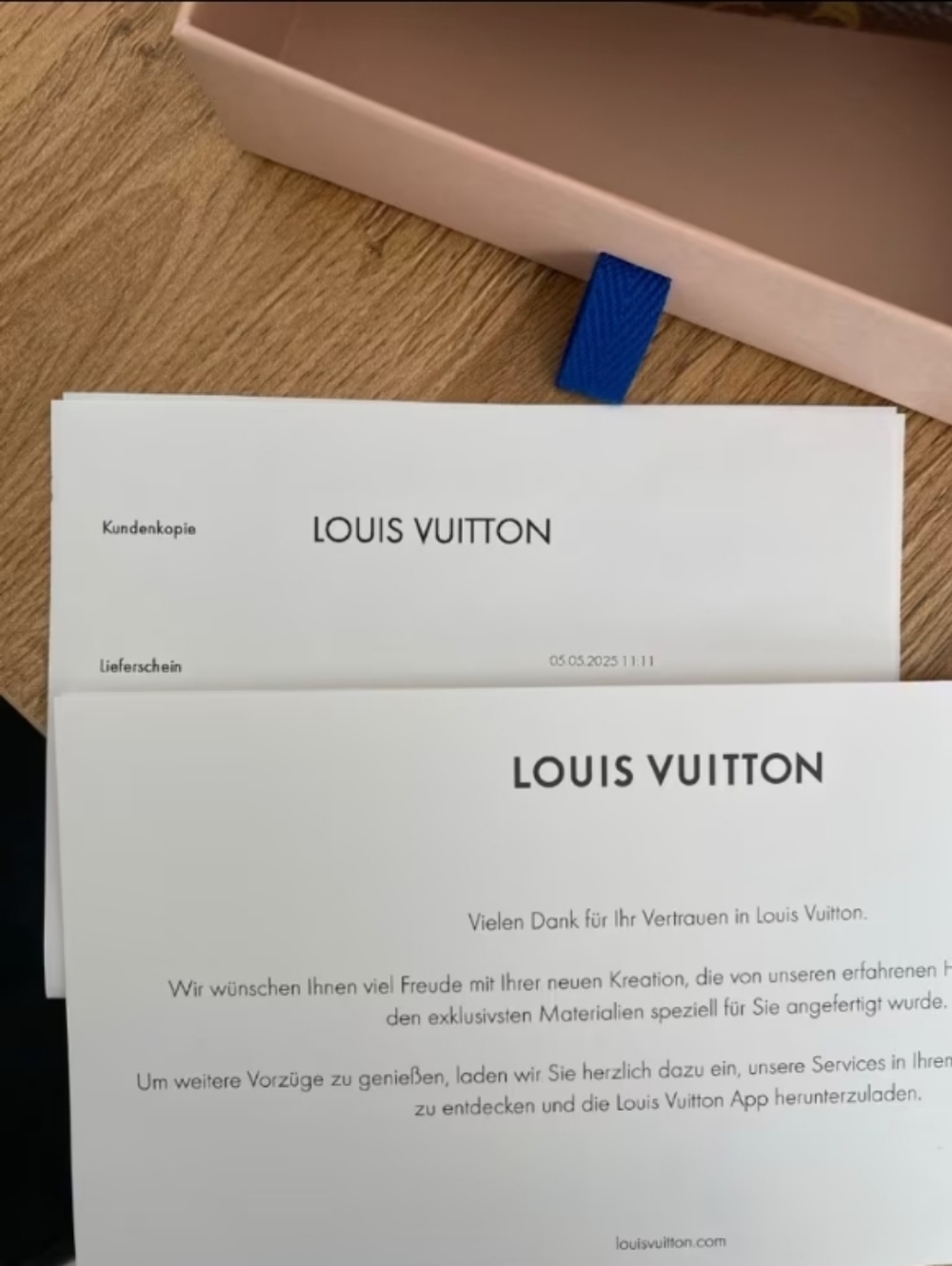 Louis Vuitton Victorine Wallet Fuchsia - Picture 8 of 9